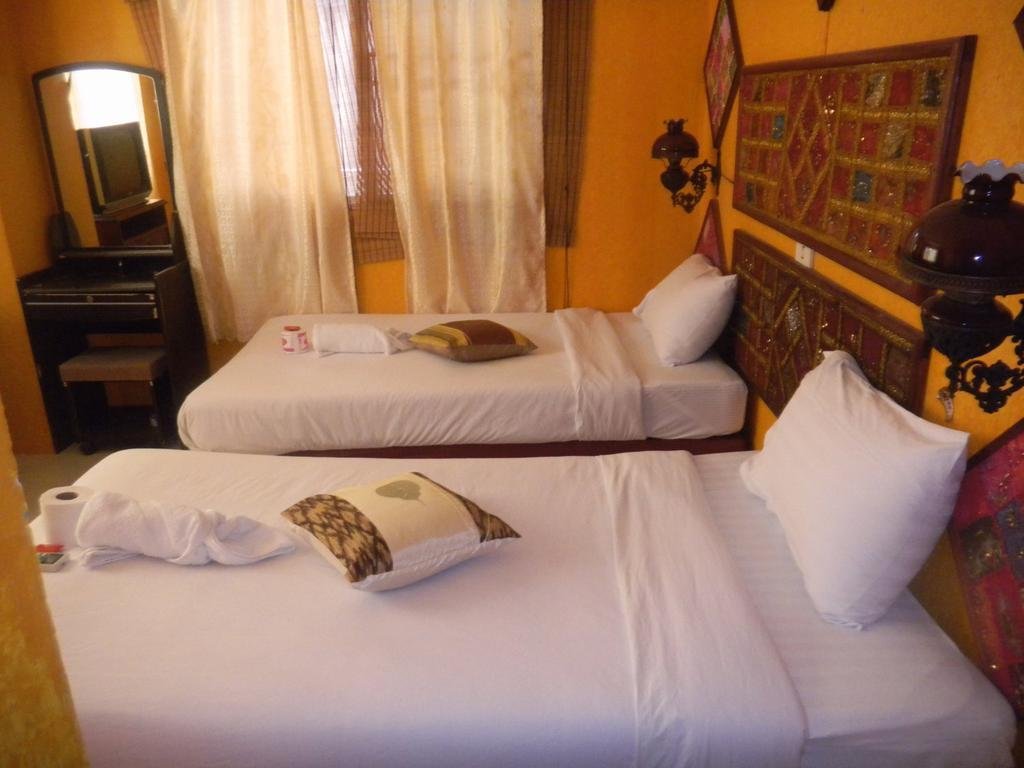 Фото Pirates House Hotel