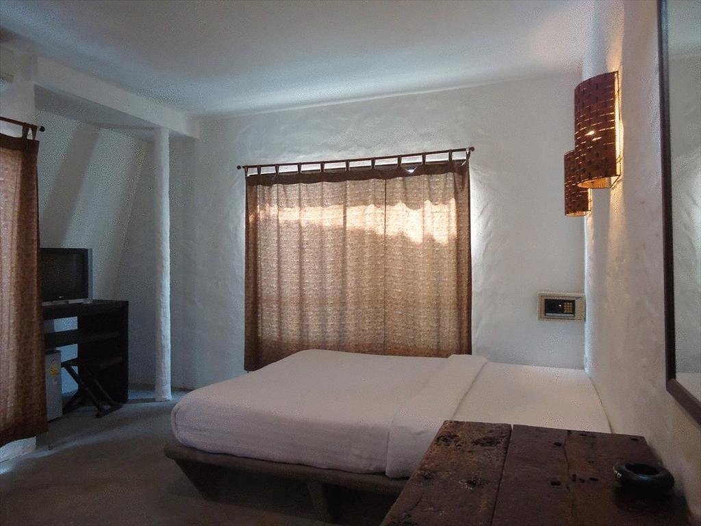 Фото Pirates House Hotel