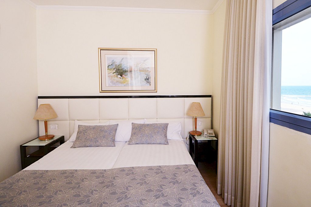 Фото Абратель