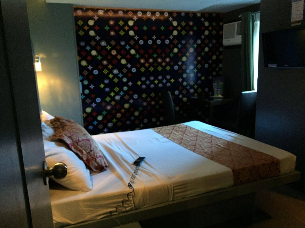 Фото Icon Hotel Macapagal