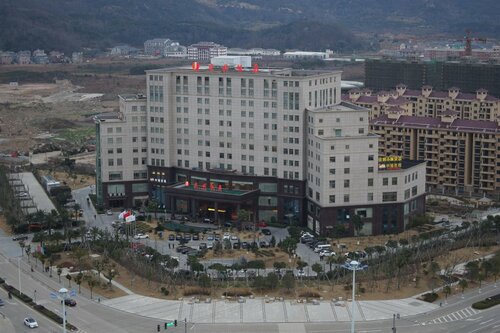 Гостиница Four Seasons Gary Hotel