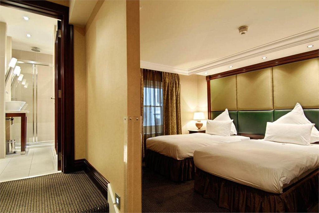 Фото отеля 3