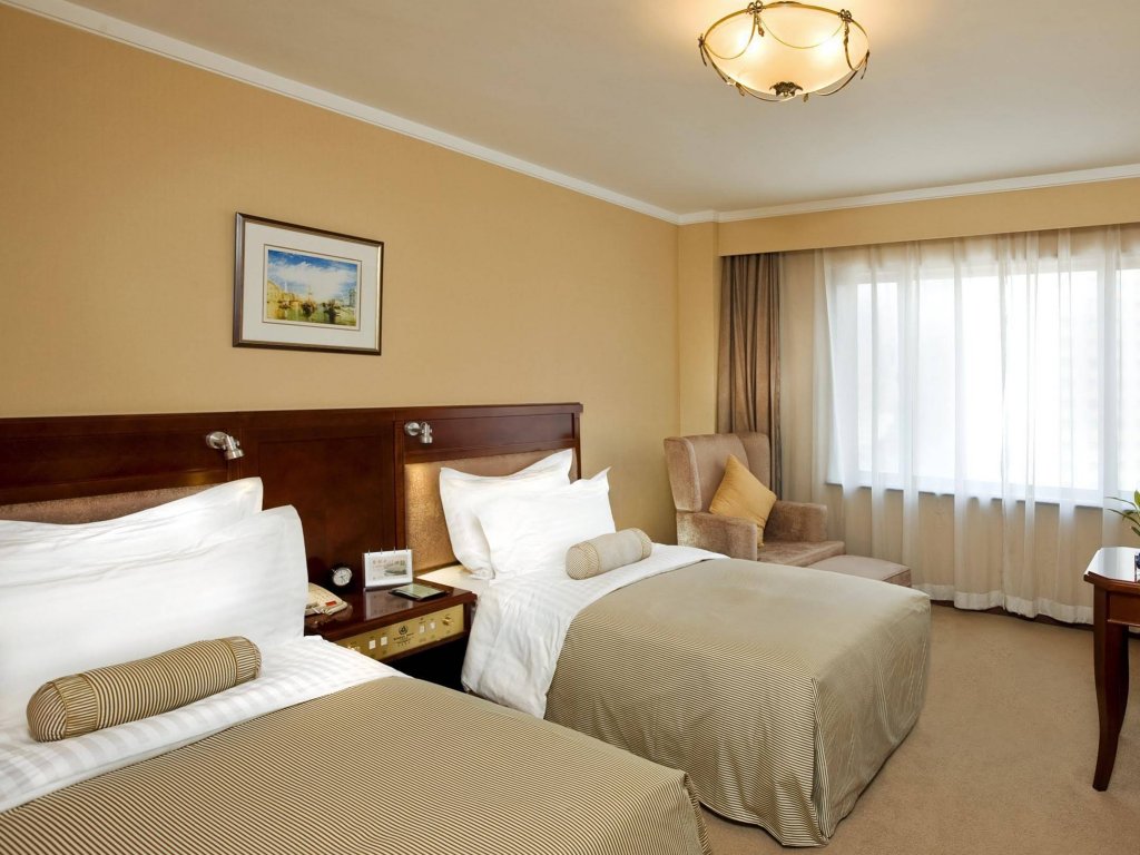 Фото Golden Tulip Shanghai Rainbow