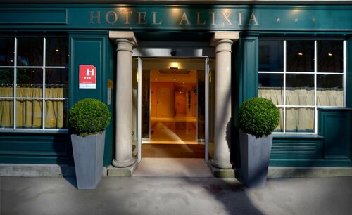 Гостиница Hôtel Montbriand Antony в Антони