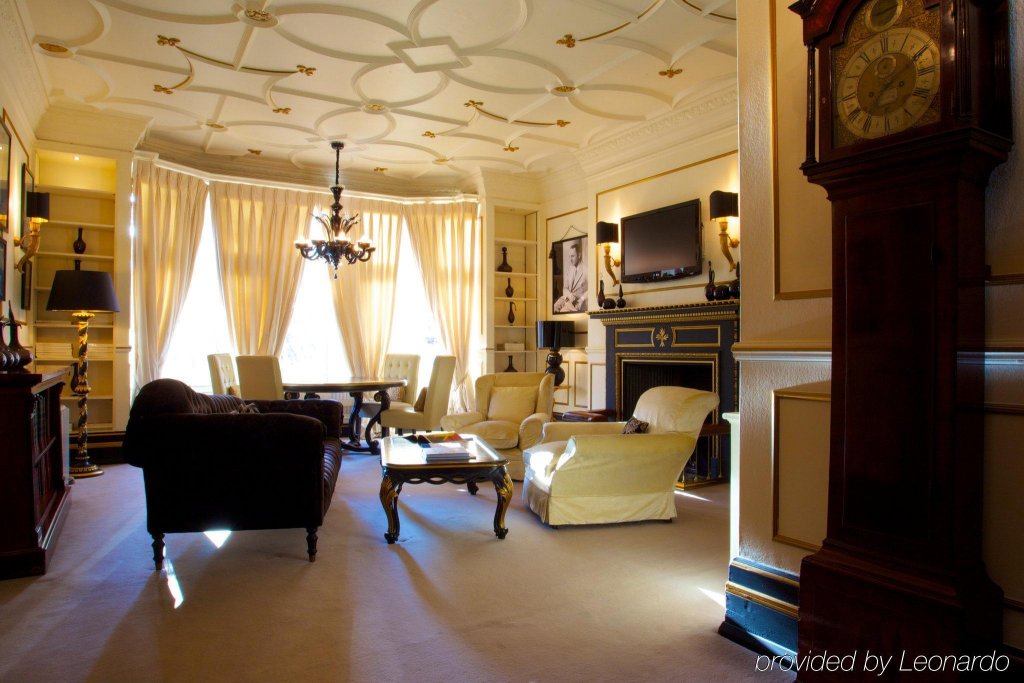 Фото 11 Cadogan Gardens, The Apartments and The Chelsea Townhouse by Iconic Luxury Hotels