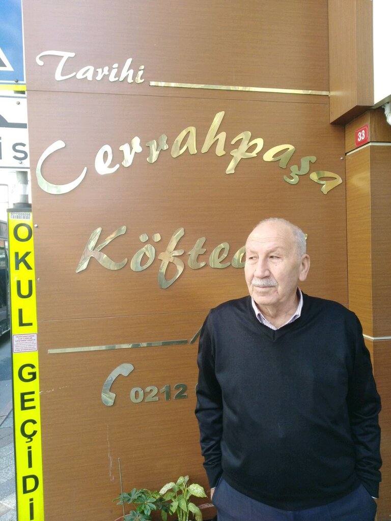 Kafe Tarihi Cerrahpaşa Köftecisi Mesut Usta, Fatih, foto