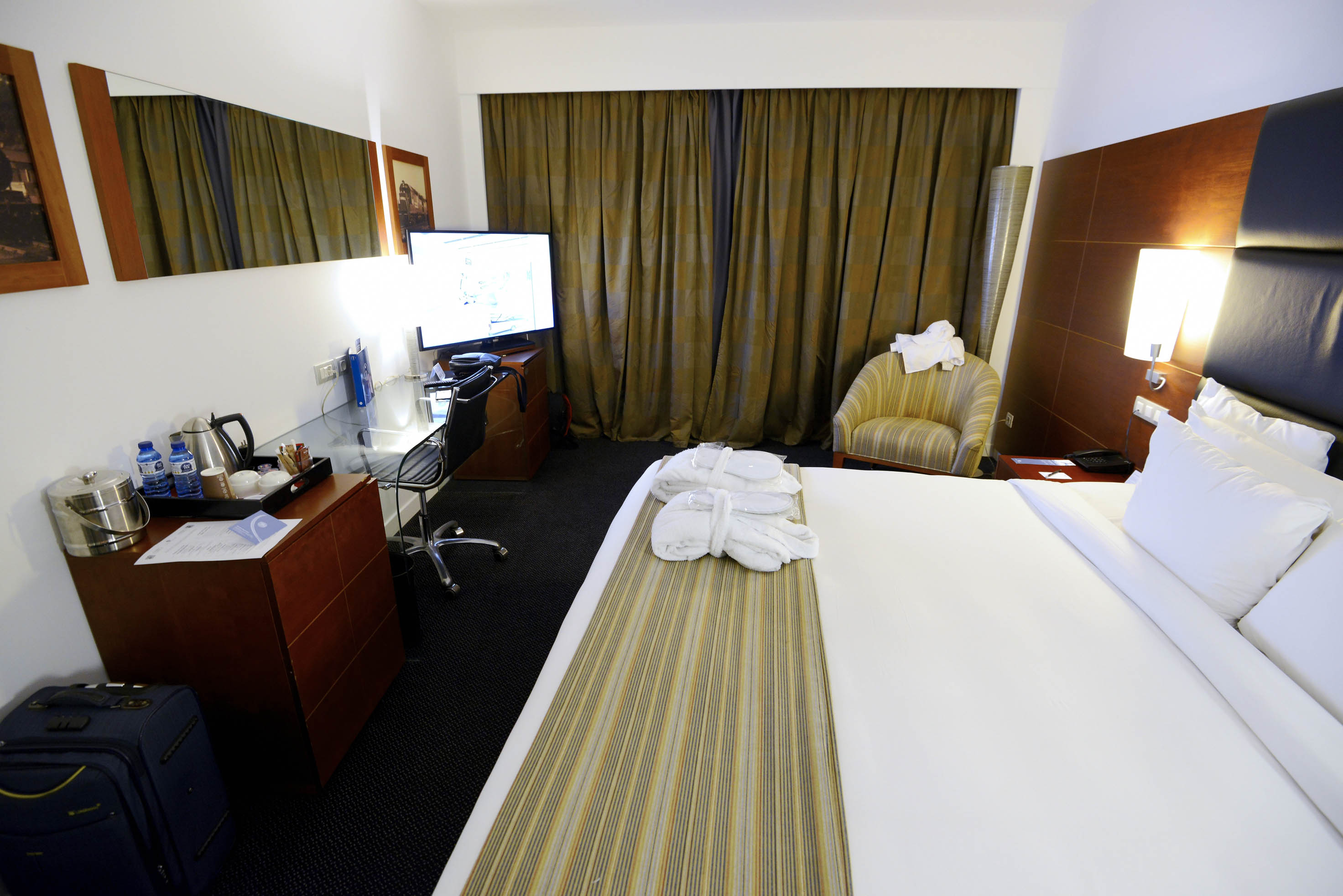 Фото Barcelona Airport Hotel