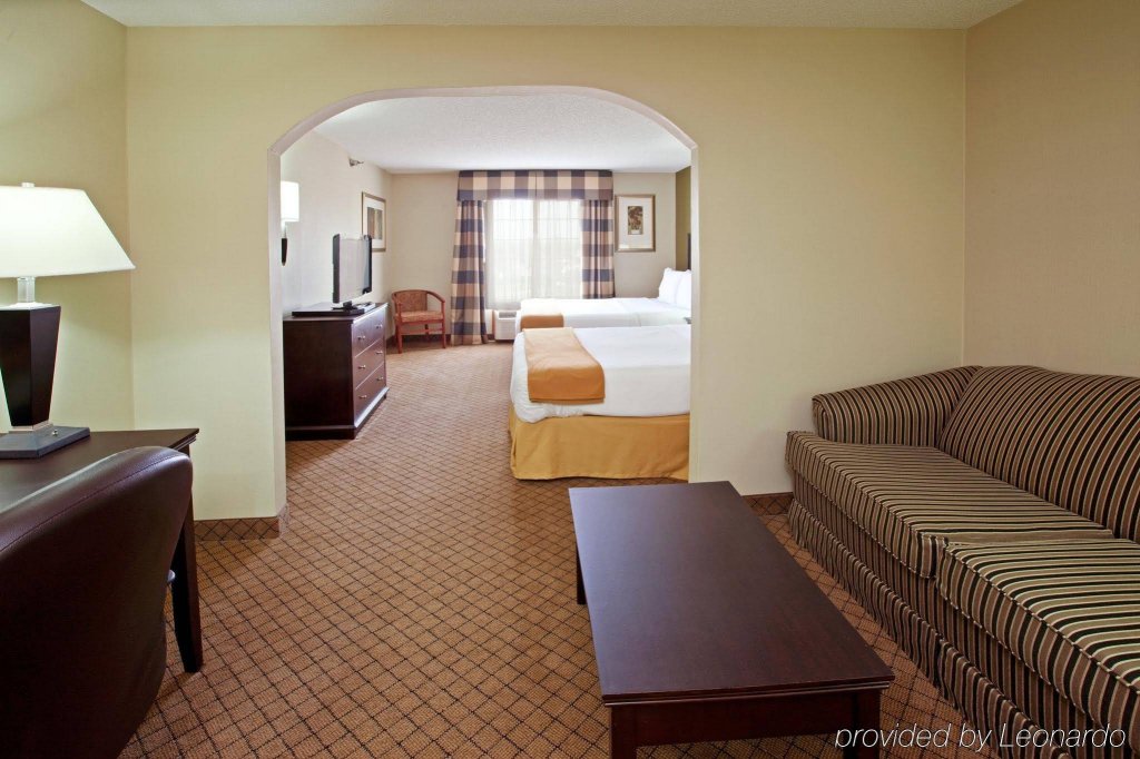 Фото Holiday Inn Express Hotel & Suites Harrison, an Ihg Hotel