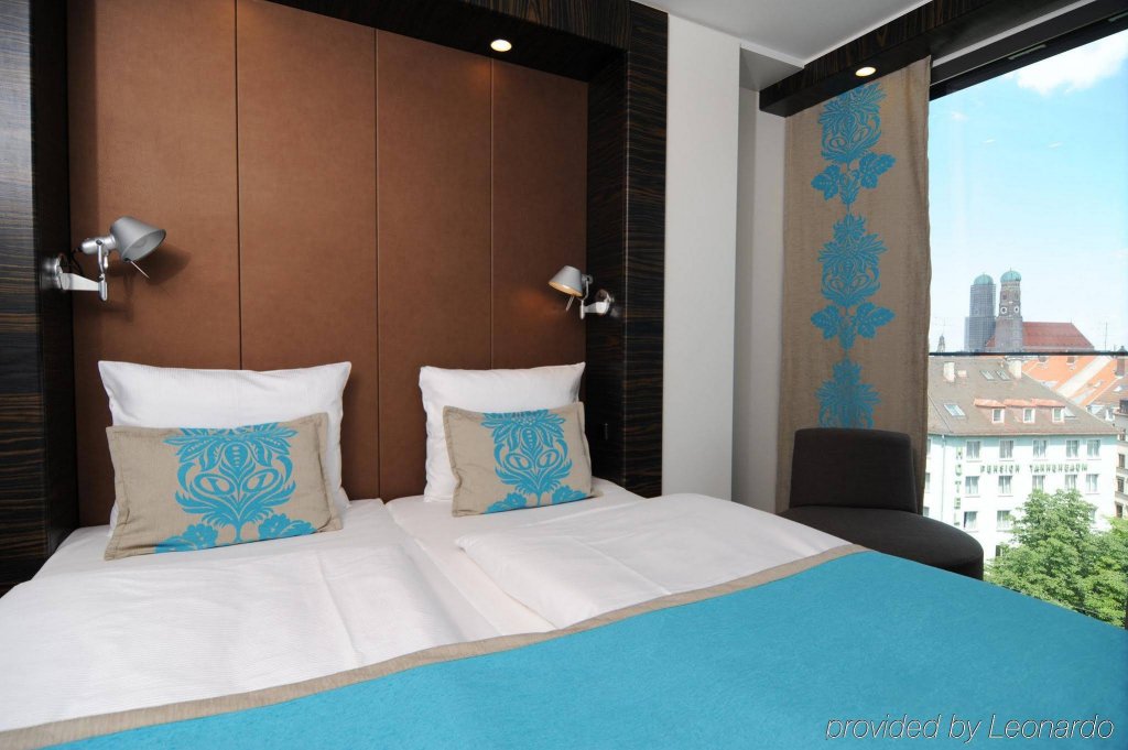 Фото Motel One München - Sendlinger Tor