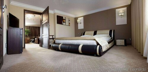 Гостиница M Hotel Sosnowiec в Мысловице