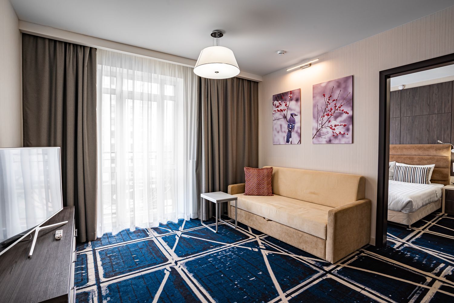 Фото Ramada Hotel & Suites by Wyndham Novosibirsk