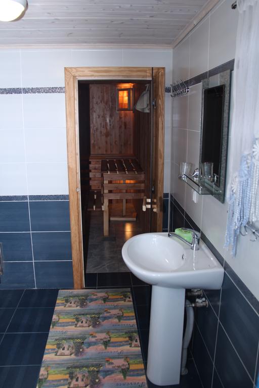 Фото Гостевой дом Рябинка