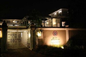 Гостиница Emakhosini Boutique Hotel and Conference Centre