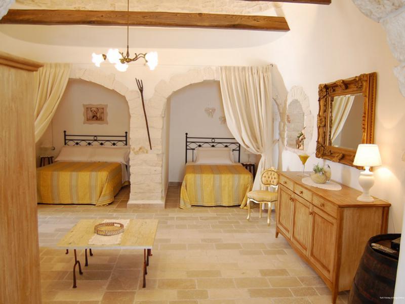 Фото Trulli Holiday Albergo Diffuso