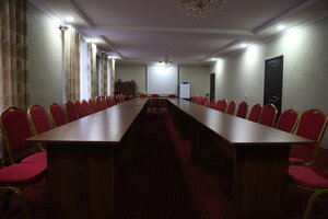 Altyn Ordo (Курбаналы Сабыров көчөсү, 10), hotel