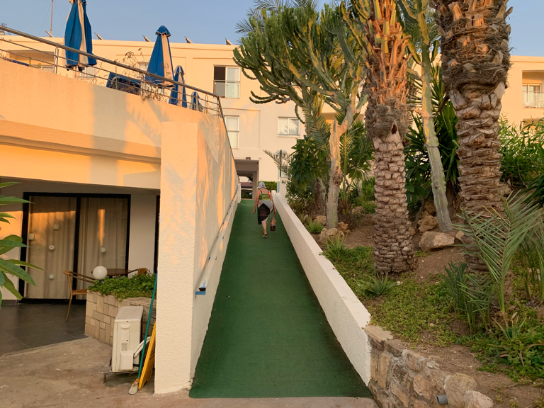 Фото Helios Bay Hotel and Suites