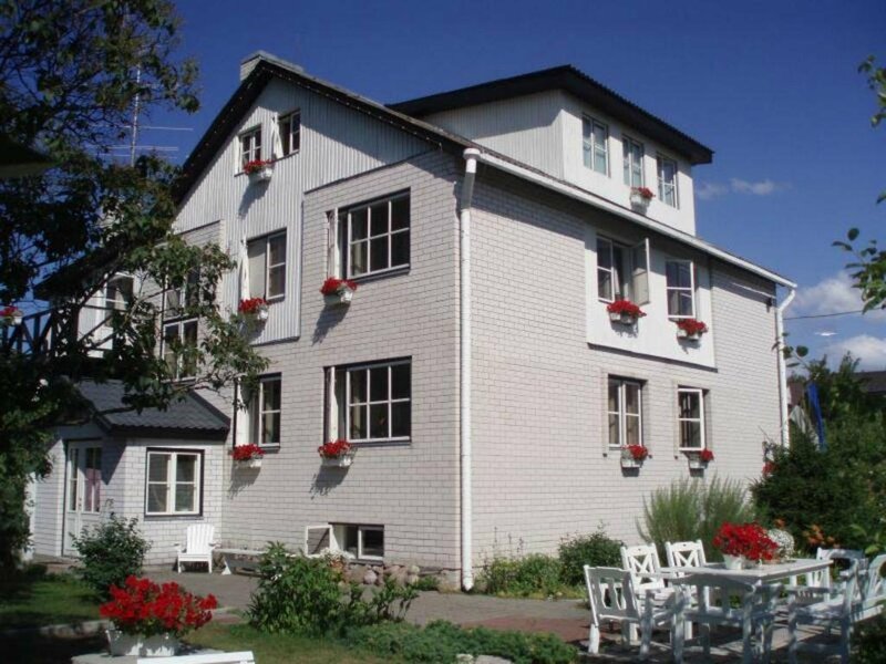 Гостиница White Villa в Таллине