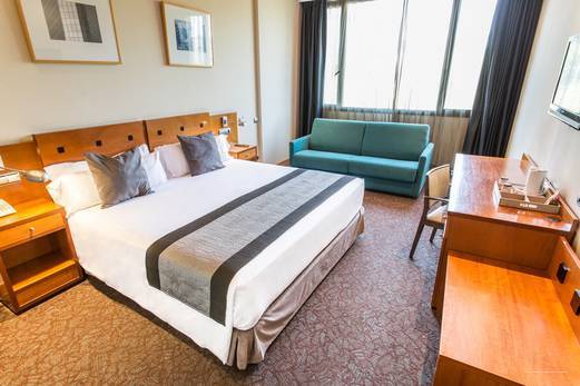 Фото Отель Petit Palace Arturo Soria