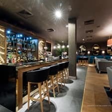 Фото DoubleTree by Hilton Edinburgh City Centre