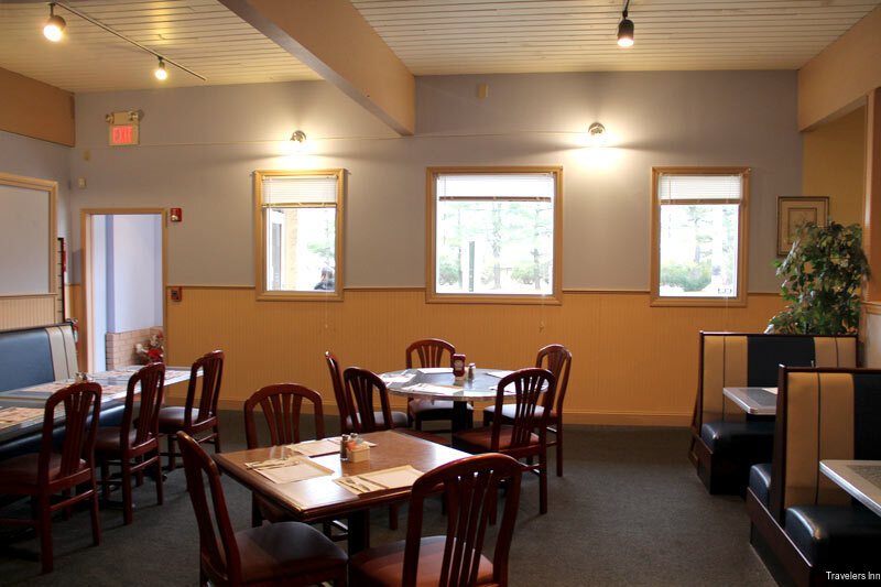 Фото Travelers Inn