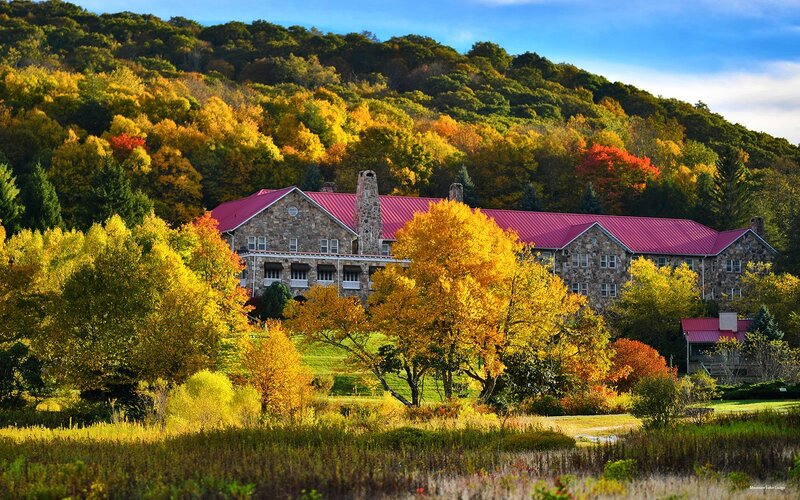 Фото Mountain Lake Lodge