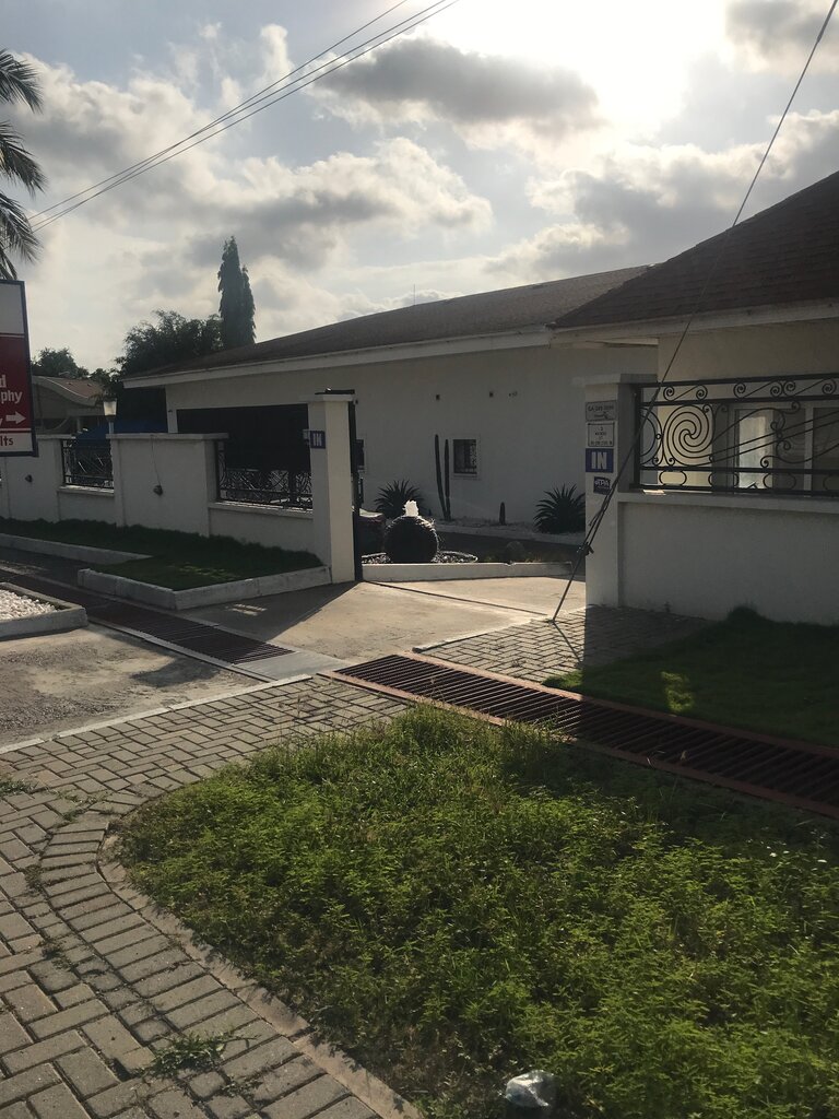 Hospital Diagnostic Centre, Accra, photo