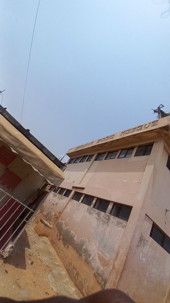 Mosque Abubakar Siddiq Mosque, Accra, photo
