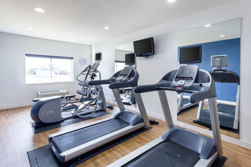 Фото Comfort Suites University