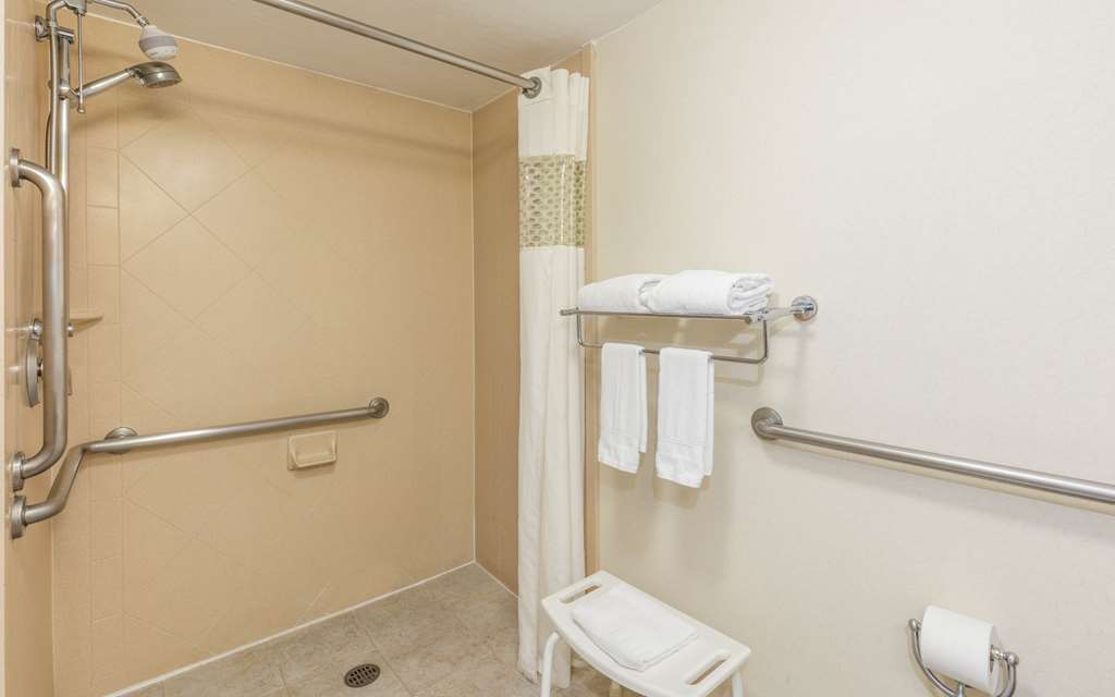 Фото Hampton Inn by Hilton-Queretaro Tecnologico