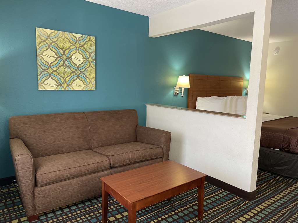 Фото Best Western Tallahassee-Downtown Inn & Suites