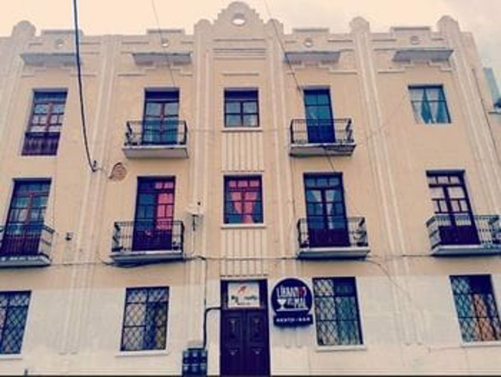 Фото отеля 1