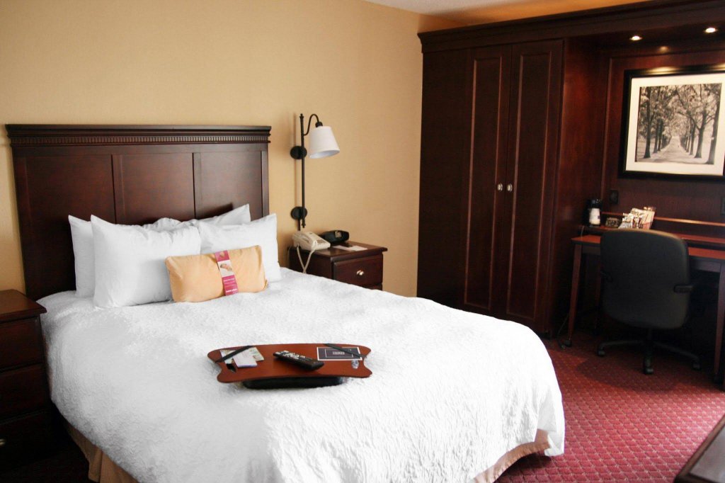 Фото Hampton Inn Somerset