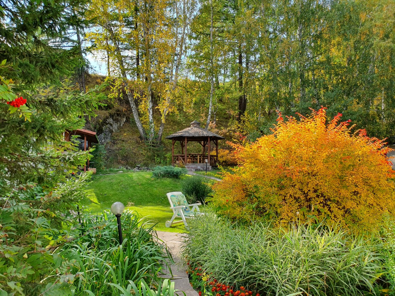 Фото отеля 2