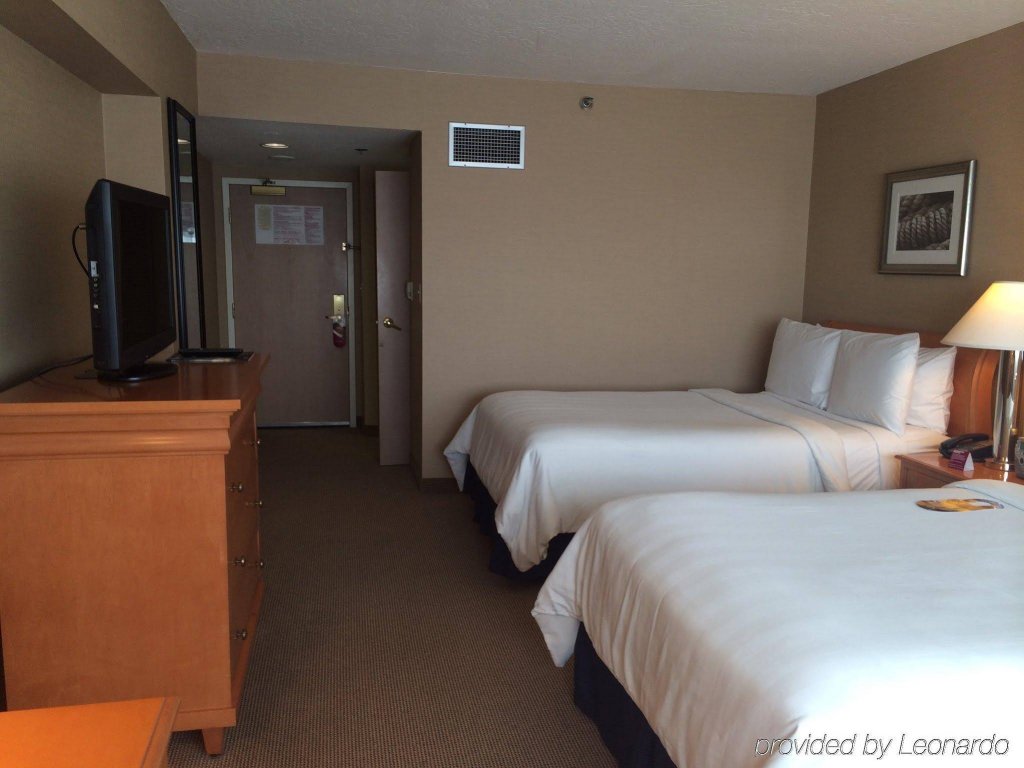 Фото Crowne Plaza Los Angeles Harbor Hotel, an Ihg Hotel