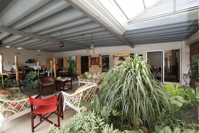 Гостиница Casa Maria Airport B&b в Алахуэла