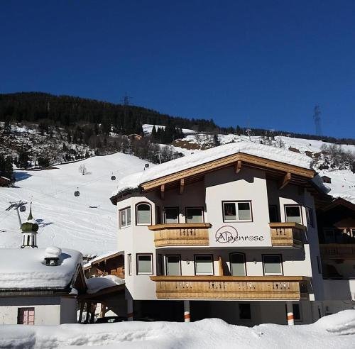 Фото Alpenrose Garni