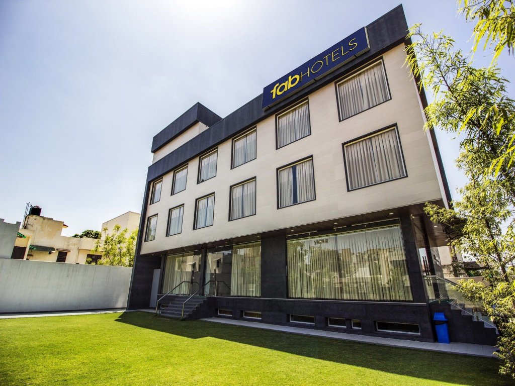 Фото FabHotel Sapphire Inn Mansarovar