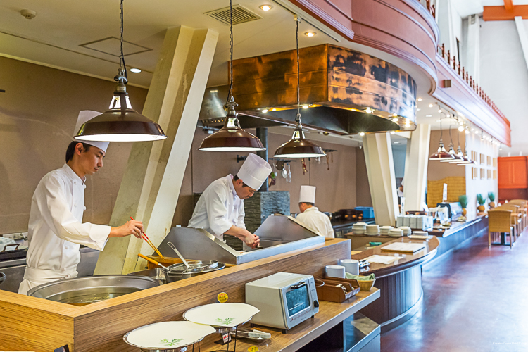 Фото Kusatsu Onsen Hotel Village