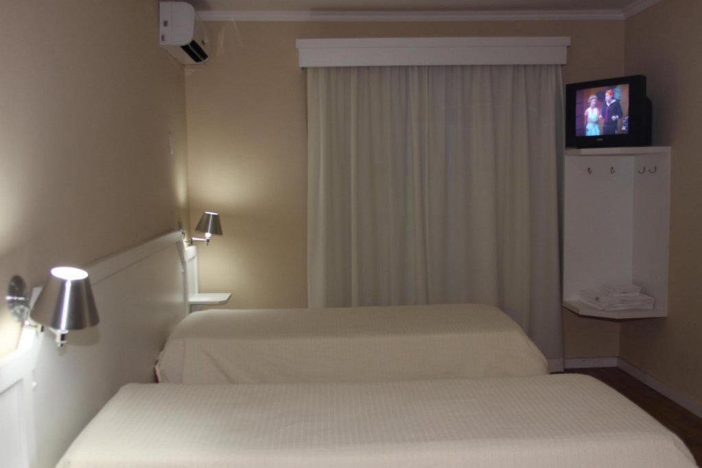 Фото Hotel Galo Vermelho