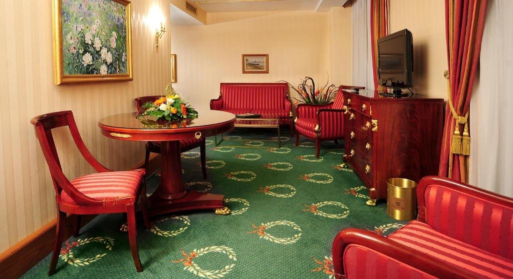 Фото Best Western Premier Grand Hotel Russischer Hof