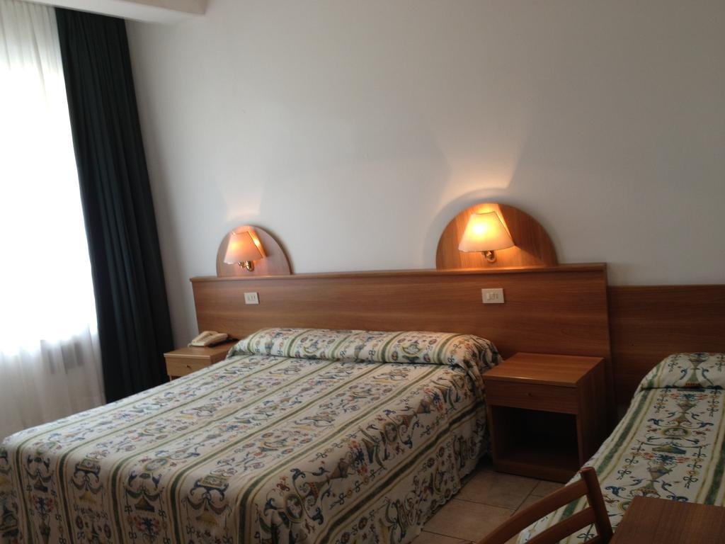 Фото Hotel Austria