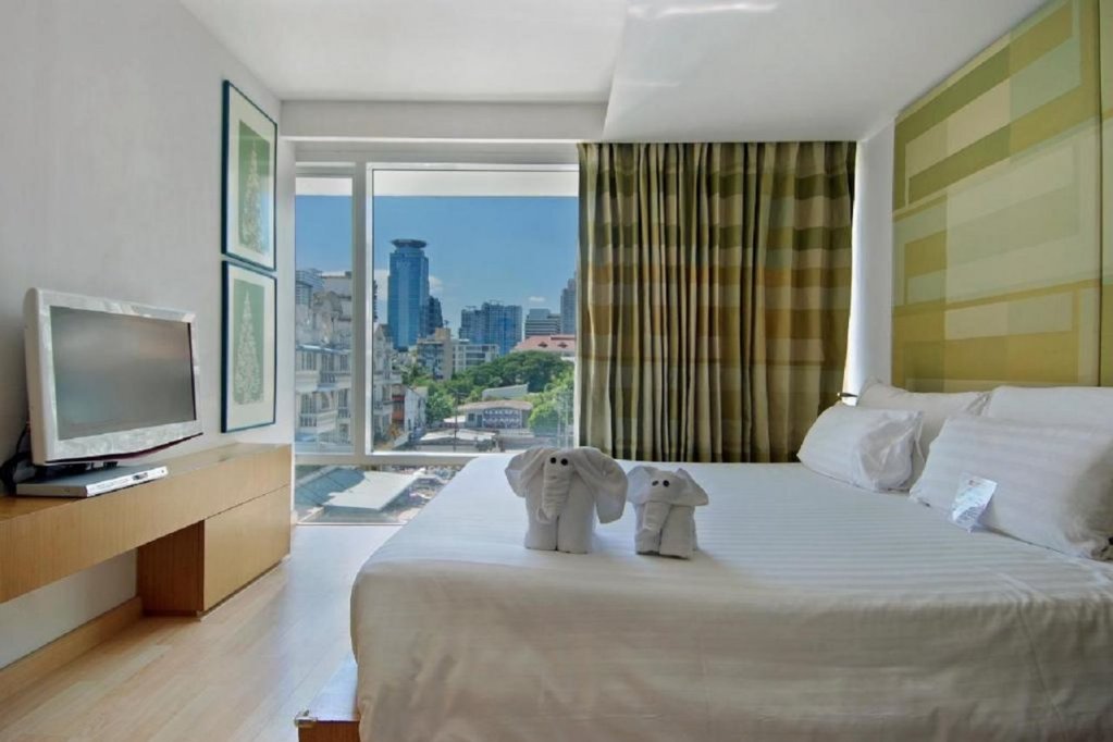 Фото отеля 2