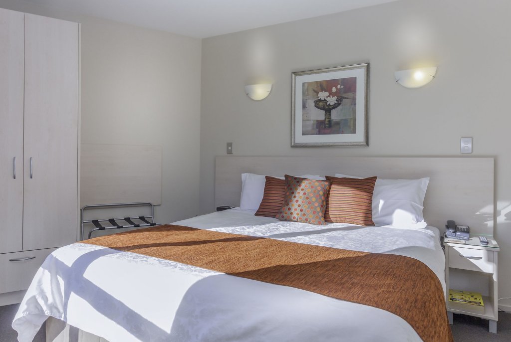 Фото 162 Kings of Riccarton Motel