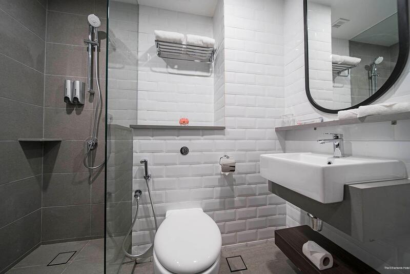 Фото The 5 Elements Hotel