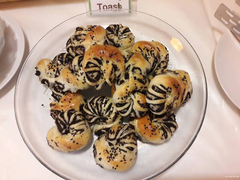 Фото The Viangtak Riverside Hotel