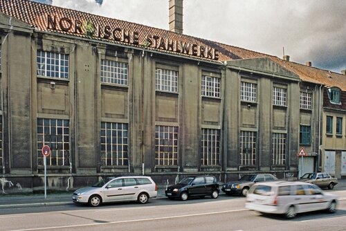 Внешний вид отеля Altes Stahlwerk в Ноймюнстере, фото 2