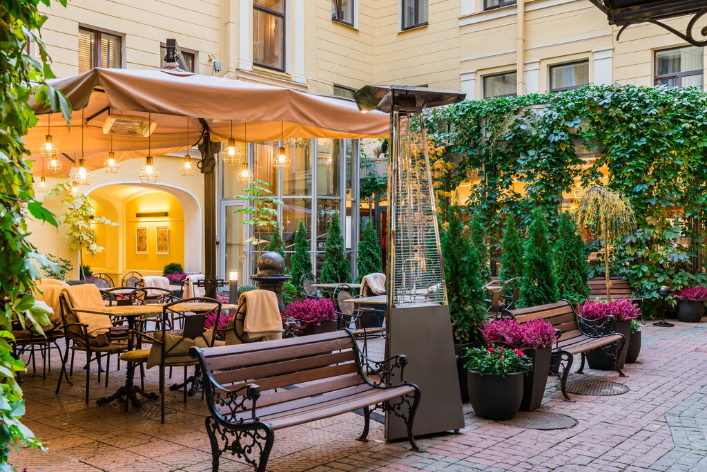 Внешний вид отеля Гельвеция в Санкт-Петербурге, фото 1