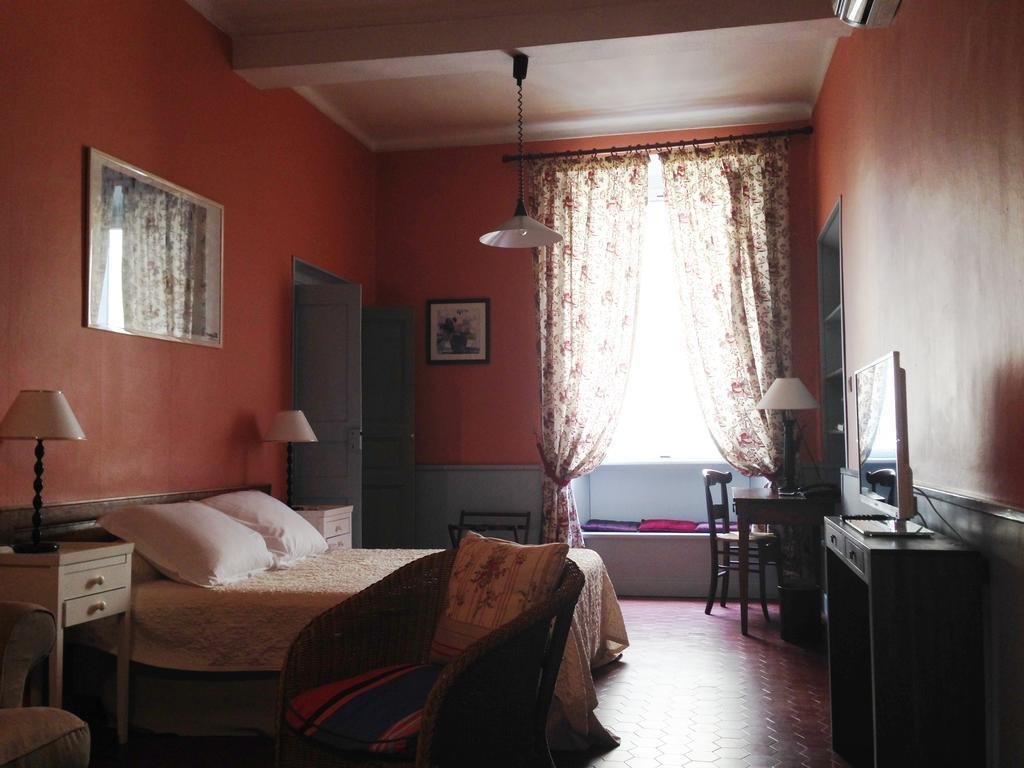 Фото Hotel Central Bastia