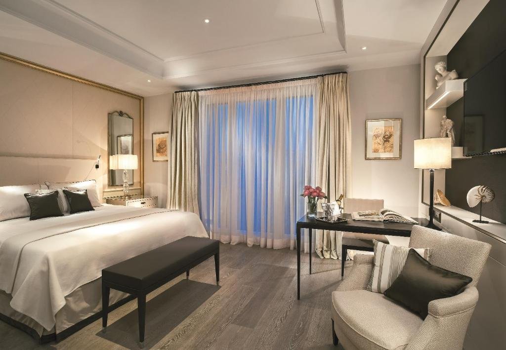 Фото Palazzo Parigi Hotel & Grand SPA
