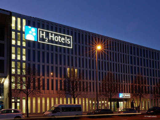 Фото H+ Hotel Lubeck